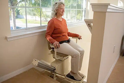 Harmar Heavy Duty Pinnacle SL600HD Stairlift